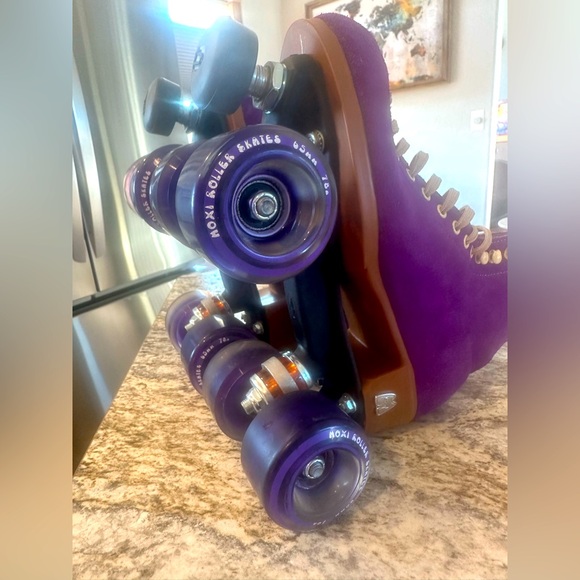 Moxi Lolly Roller Skates “Taffy” - Picture 5 of 7
